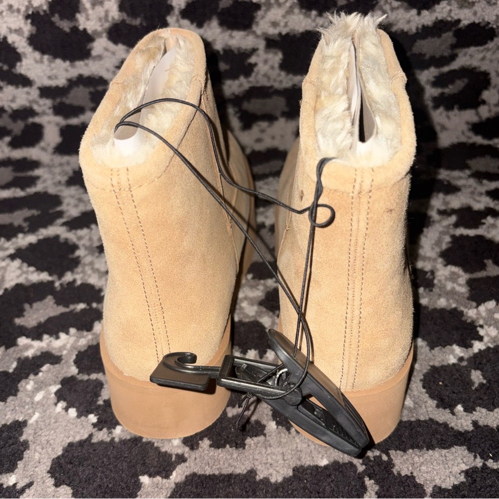 Time and Tru boots. - Picture 5 of 6